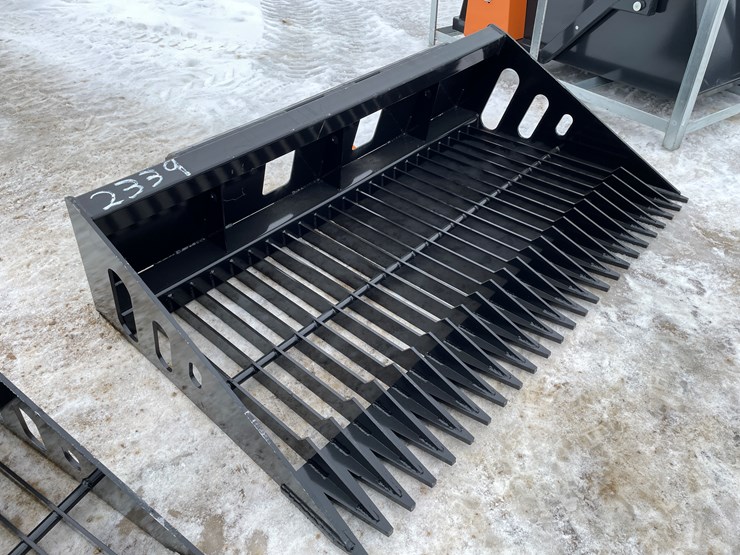 #2339-•-wolverine-skeleton-bucket-image-3