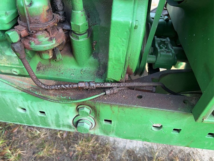john-deere-3020-image-29