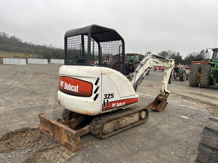 bobcat-325-image-4