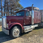 1997 International Navistar Single Cab Truck Tractor