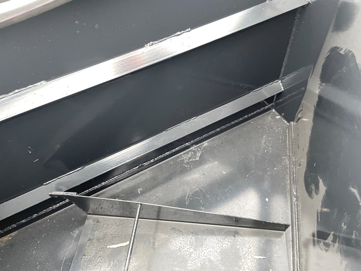 #2363-•-wolverine-universal-mount-concrete-chuter-attachment-image-12