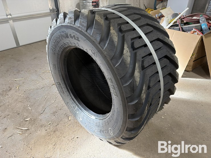 bkt-550/45-22.5-tire-image-3