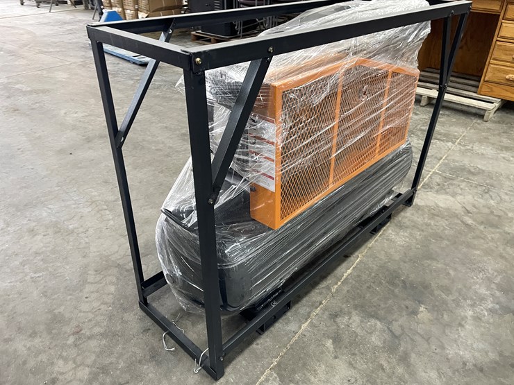 #2300-•-land-honor-40-gallon-2-stage-truck-mounted-air-compressor-image-3