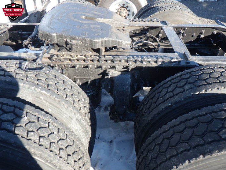 2019-freightliner-cascadia-125-image-13