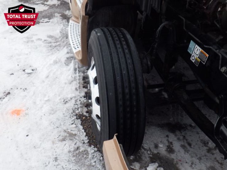 2022-kenworth-t680-image-29