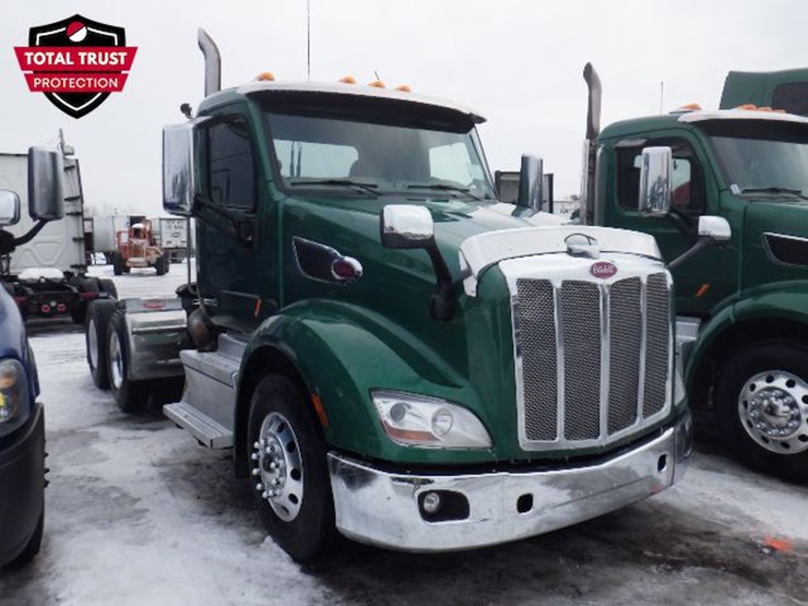 2019-peterbilt-579-image-3