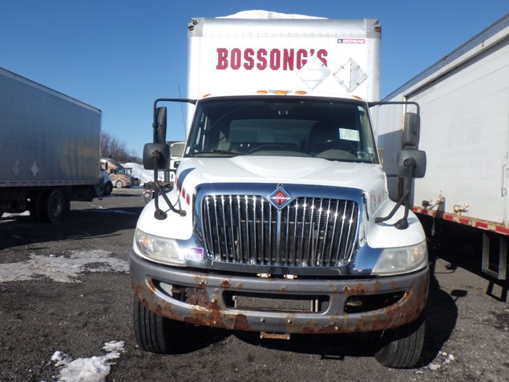 2014-international-durastar-4300-image-2