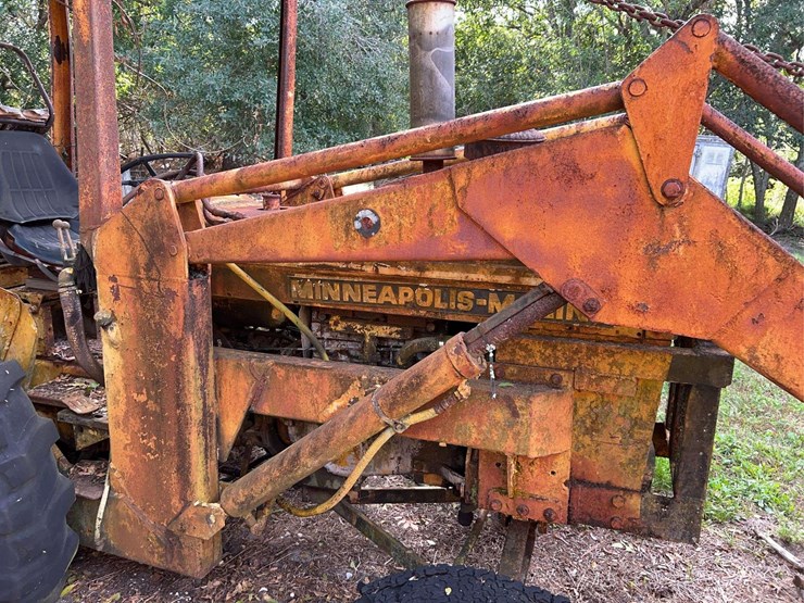 minneapolis-moline-diesel-backhoe-image-57