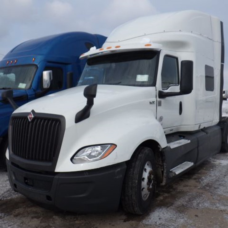 2021 INTERNATIONAL LT