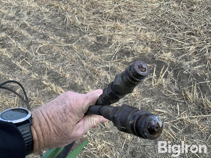 km-rake-caddy-hay-rake-image-11