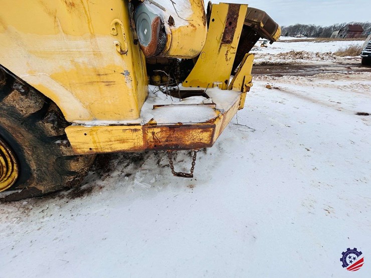 caterpillar-621-image-19