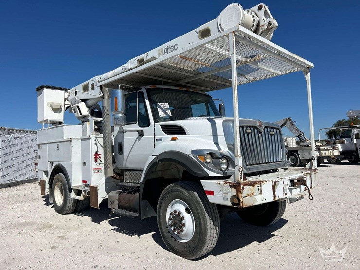 2013-international-workstar-7400-image-2