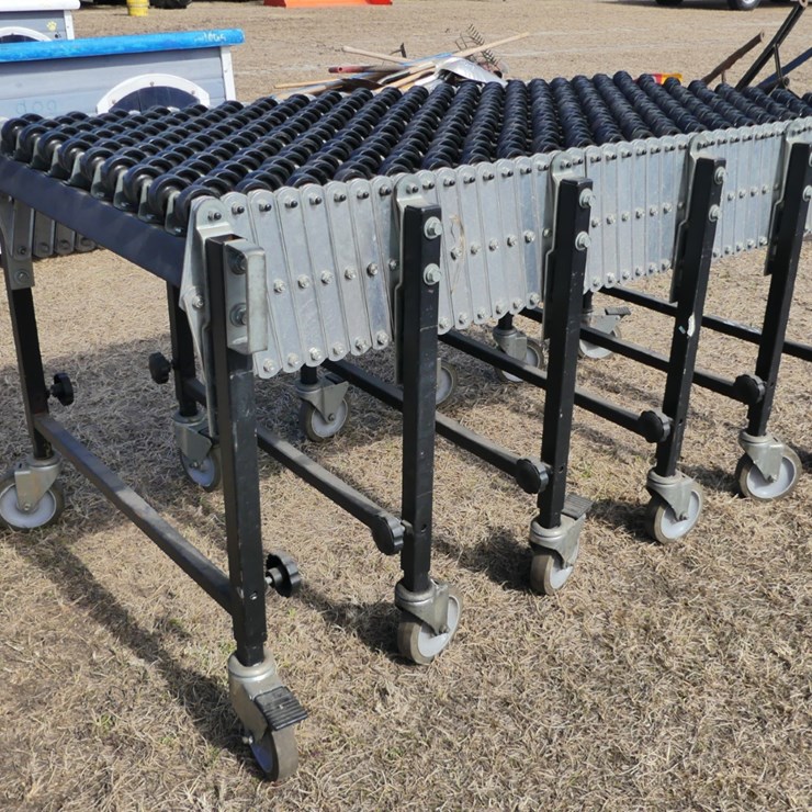Expandable Conveyor Belt on Wheels
