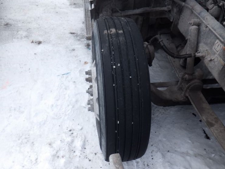 2014-peterbilt-386-image-26