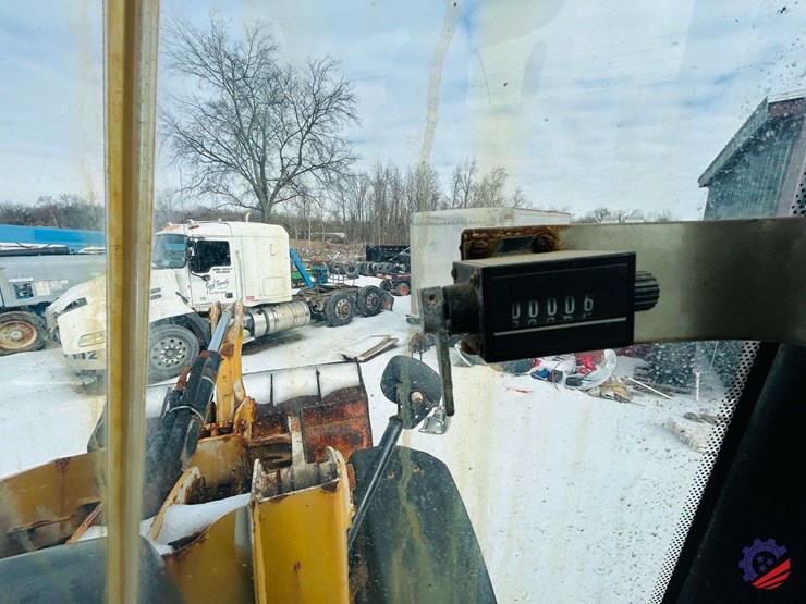 caterpillar-914m-image-112