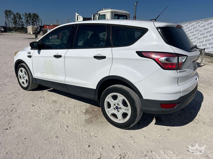 2017-ford-escape-image-4