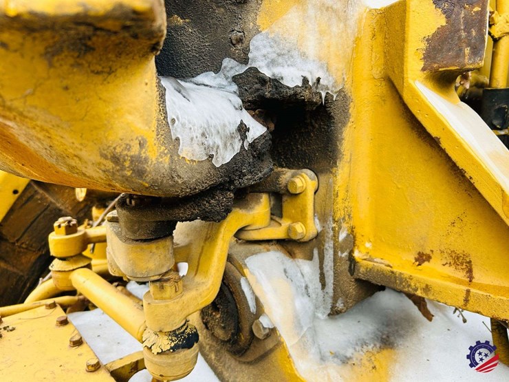 caterpillar-621-image-62