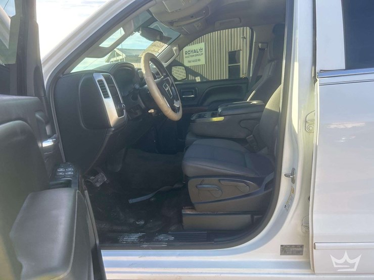 2015-gmc-sierra-1500-image-12