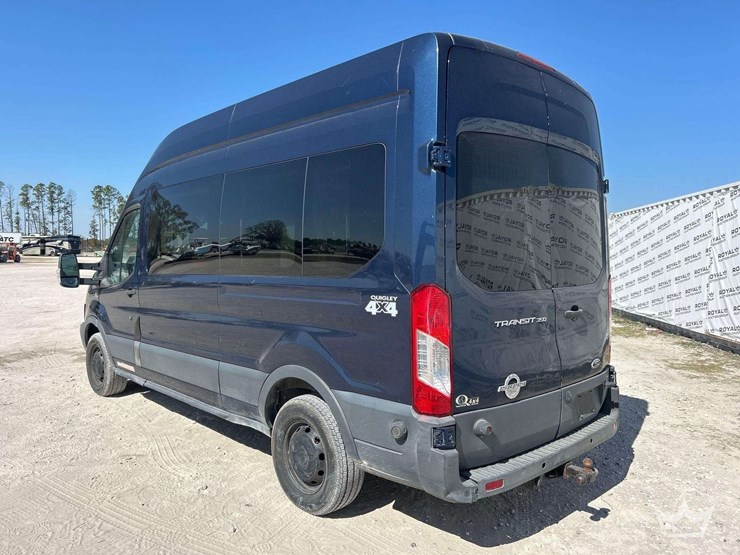 2015-ford-transit-image-4