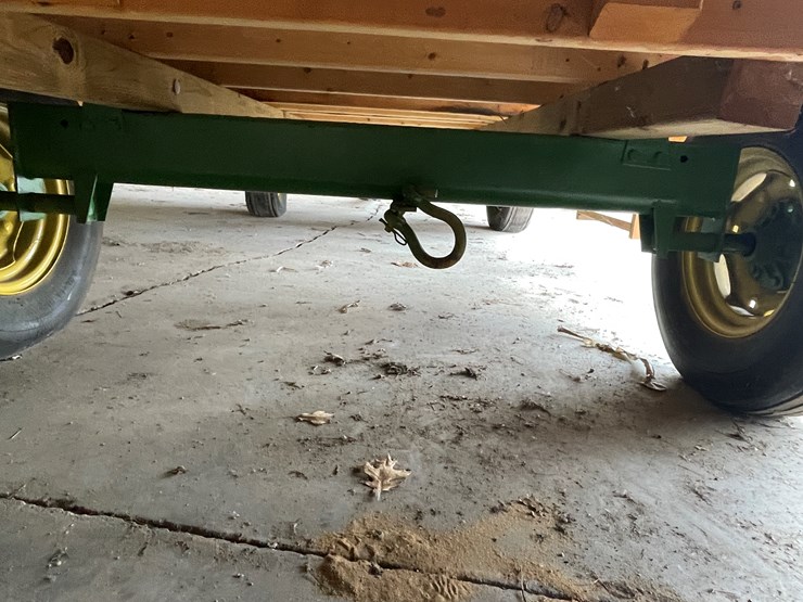 #5915-•-parade-wagon-image-18