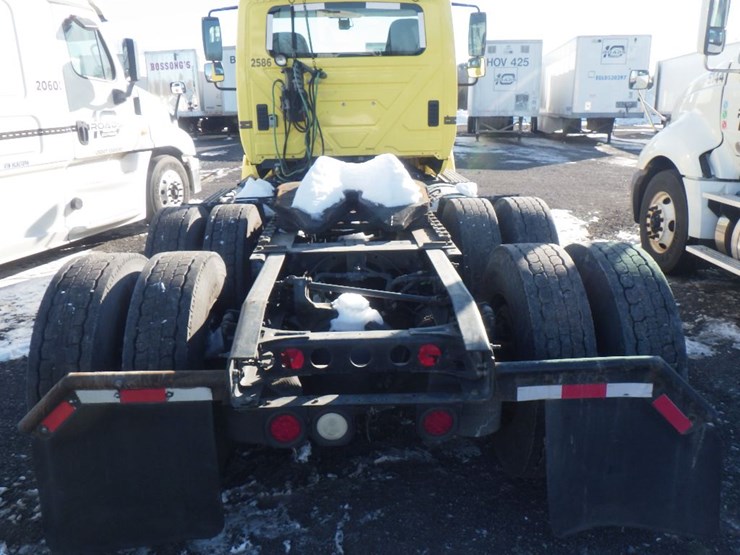 2016-international-8600-image-8