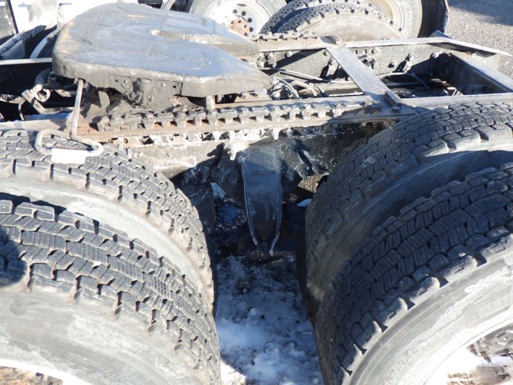 2018-freightliner-cascadia-113-image-13