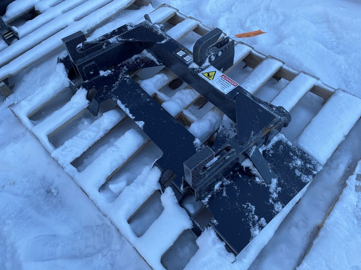 #2348-•-wolverine-3-point-quick-tach-hitch-image-1