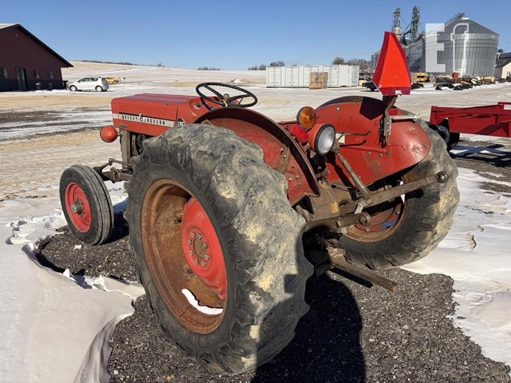 massey-ferguson-135-image-2