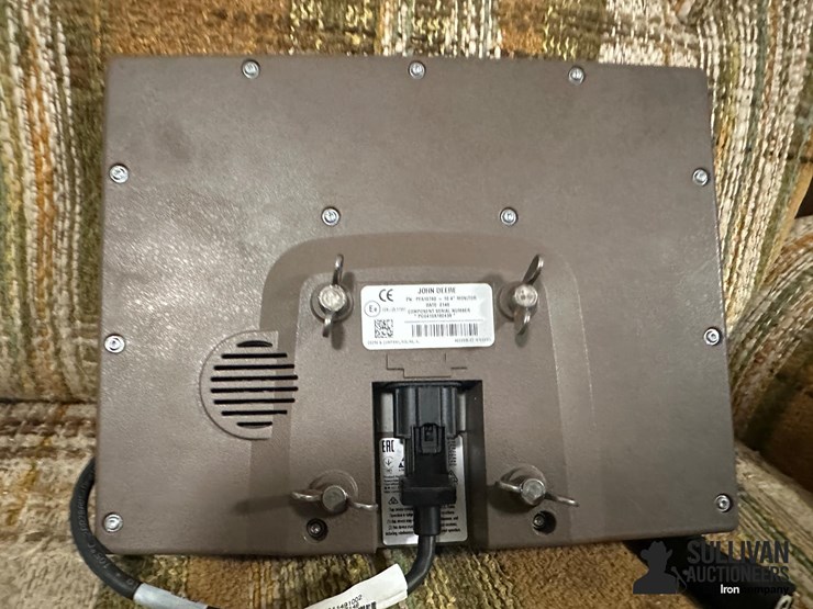 john-deere-extended-display-image-2