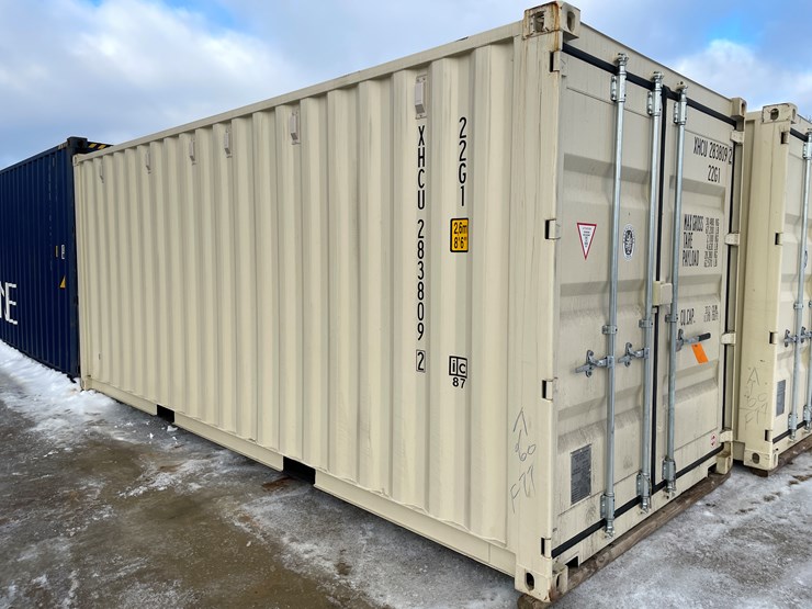 #204-•-20'-shipping-container-image-1