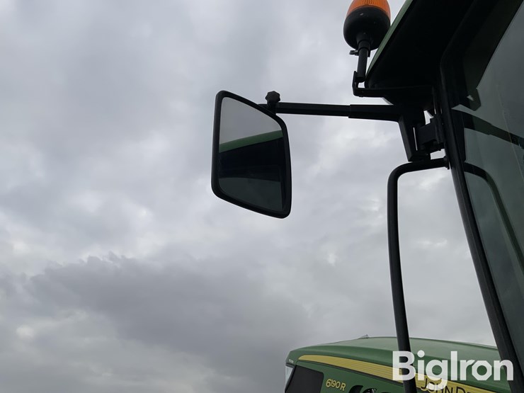 2014-john-deere-6190r-image-12