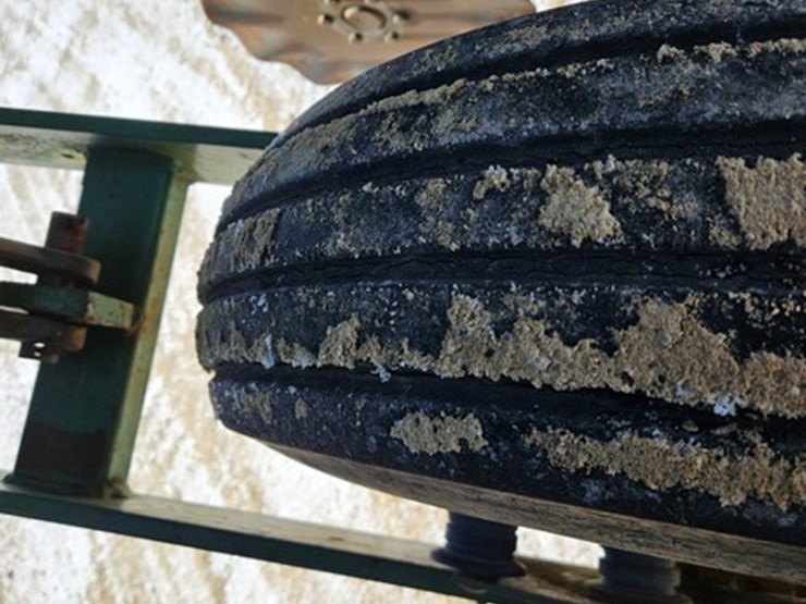 john-deere-7000-image-24