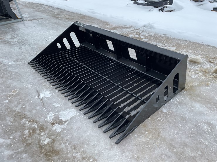 #2337-•-wolverine-skeleton-bucket-image-1