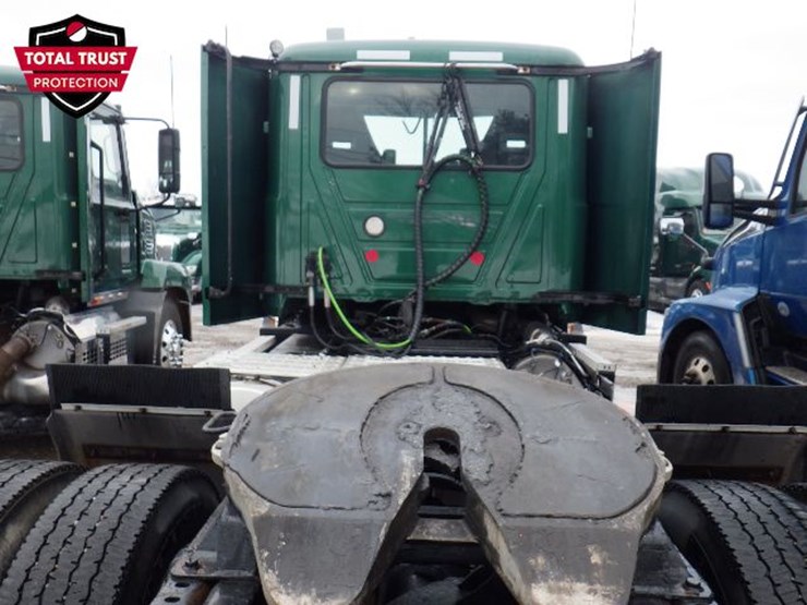 2023-mack-anthem-image-12