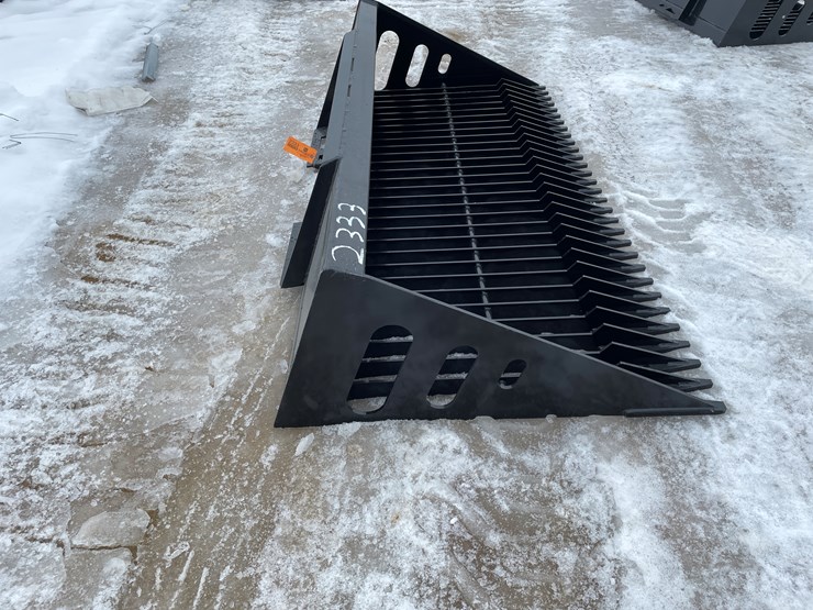 #2333-•-wolverine-skeleton-bucket-image-4