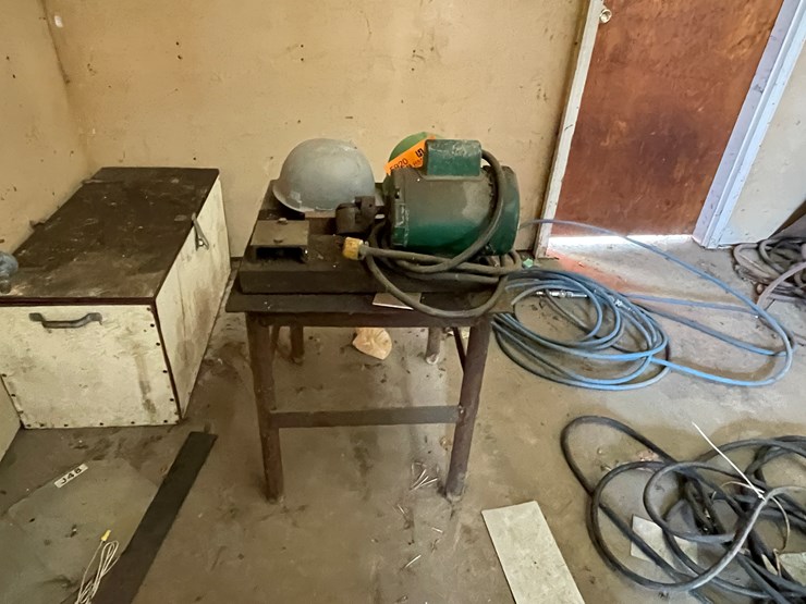 #5920-•-electric-motor-on-stand-image-2