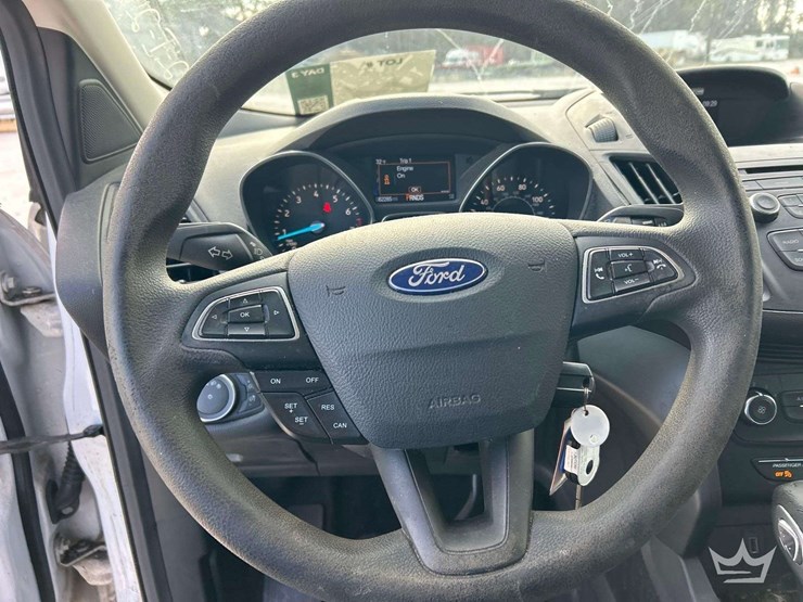 2017-ford-escape-image-13