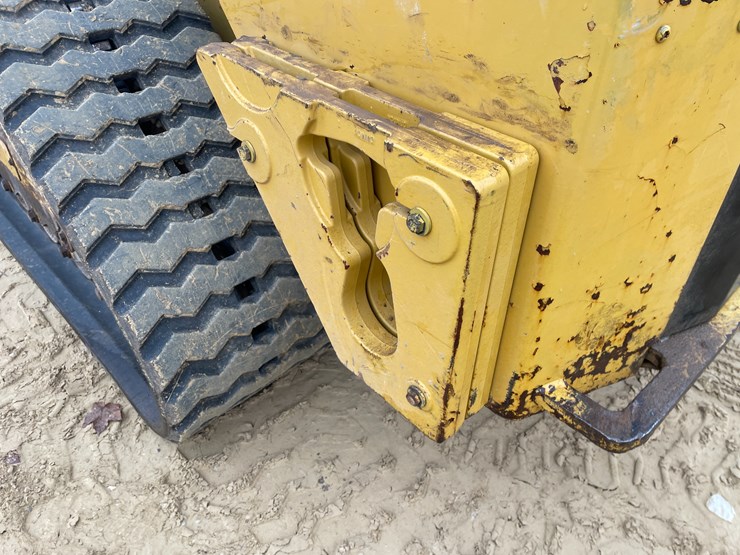 caterpillar-279d-image-12