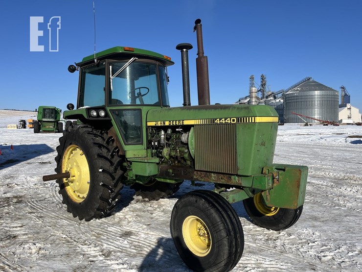 john-deere-4440-image-7