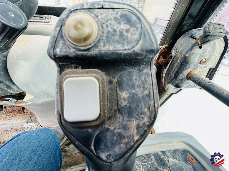 caterpillar-914m-image-114