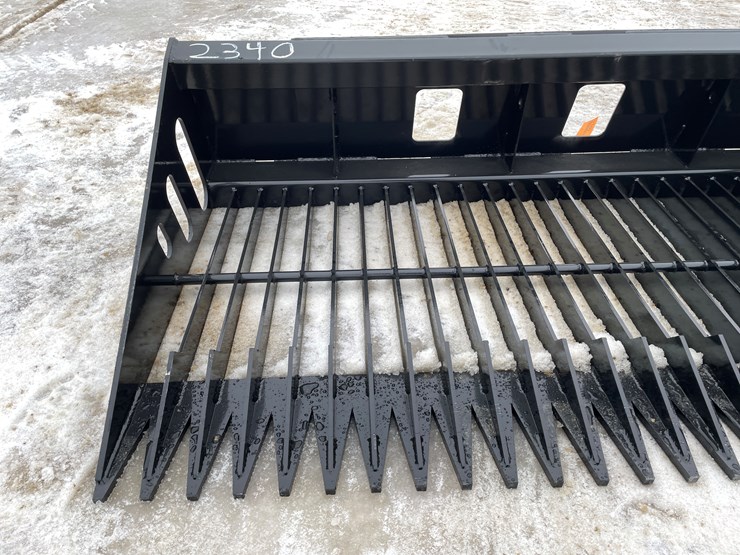 #2340-•-wolverine-skeleton-bucket-image-11