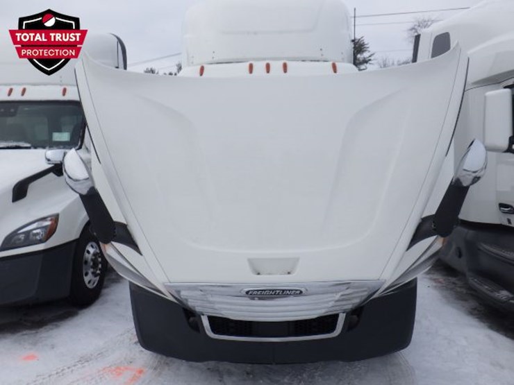 2021-freightliner-cascadia-116-image-20