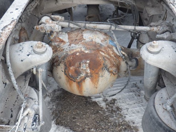 2014-peterbilt-386-image-12