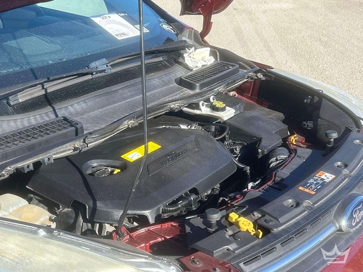 2016-ford-escape-image-8