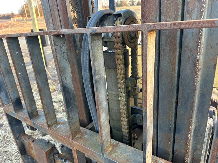 caterpillar-vc60d-image-12