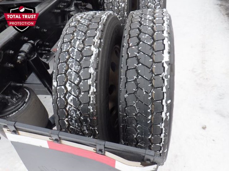 2021-freightliner-cascadia-116-image-6