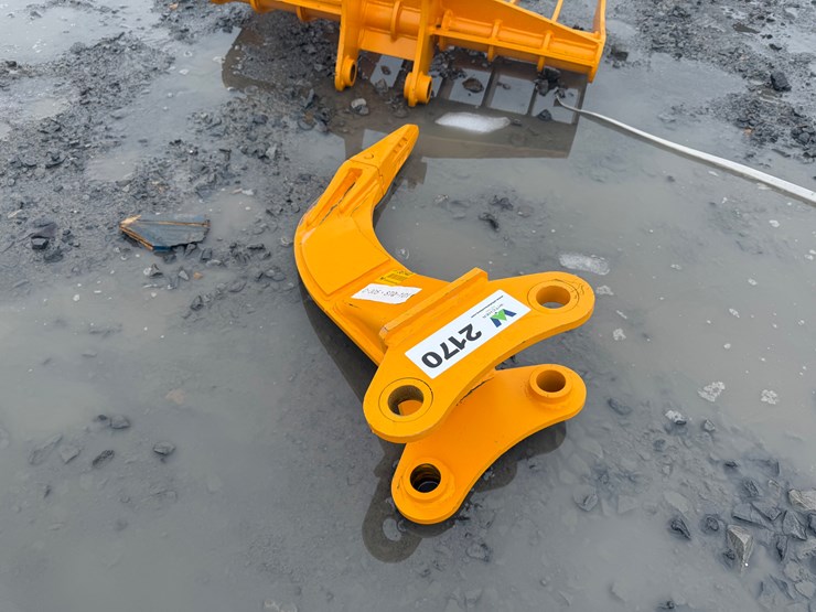 caterpillar-305-image-4