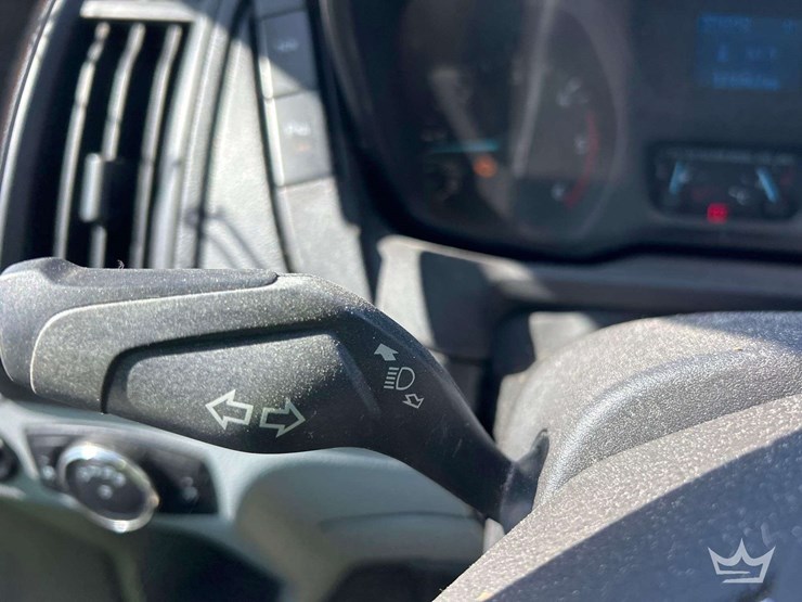 2015-ford-transit-image-14