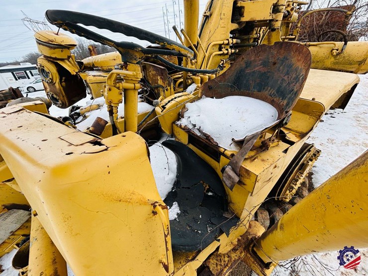 caterpillar-621-image-35