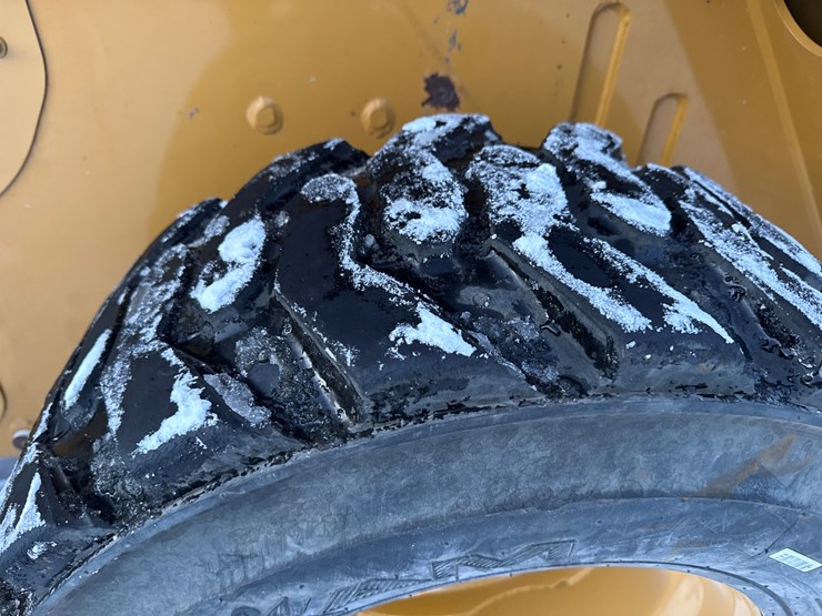 caterpillar-272d2-image-64